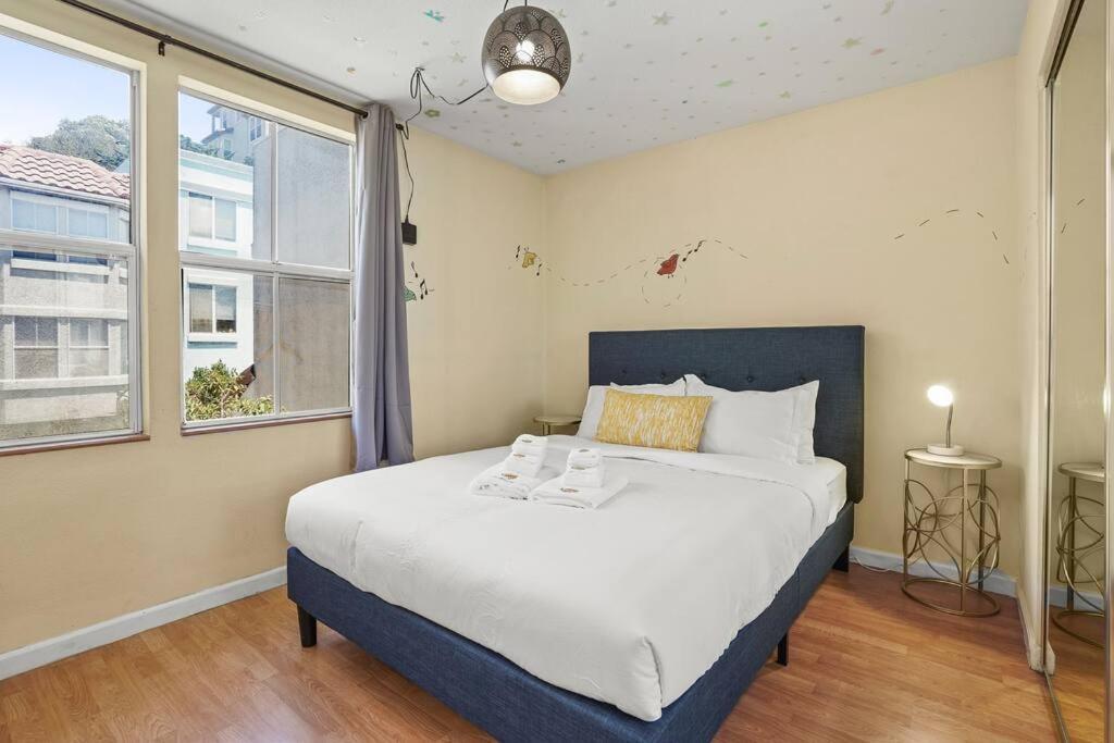 Beautiful Spacious House 2Br / 4Br In Silver Terrace 旧金山 外观 照片