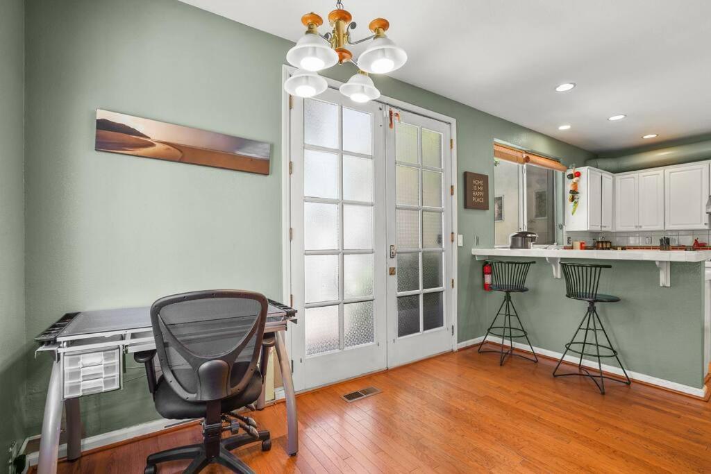 Beautiful Spacious House 2Br / 4Br In Silver Terrace 旧金山 外观 照片